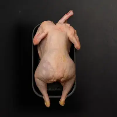 دجاجة كاملة