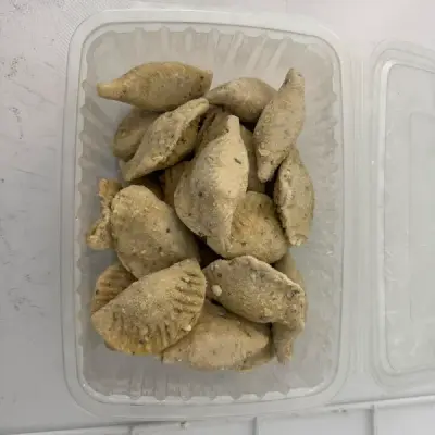 معجنات جبنه وزعتر