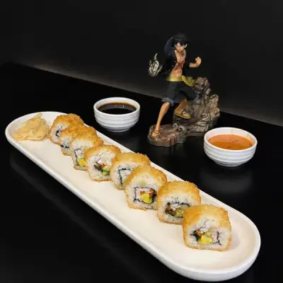 Crispy roll سلمون